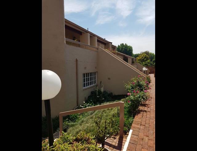 1 BEDROOM PROPERTY TO RENT IN BEDFORD PARK